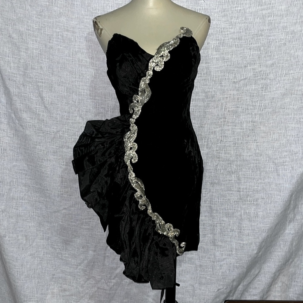 Vintage boutique sz 4 6 S Small dress prom cocktail velvet organza beaded black